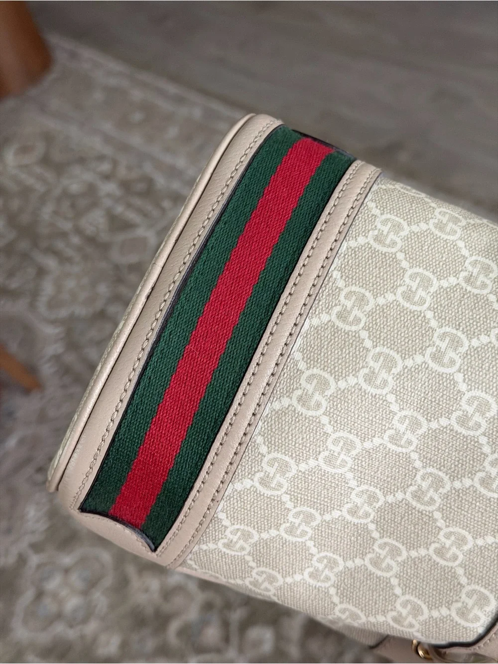Gucci Cream GG Canvas Drawstring Crossbody with Red & Green Web